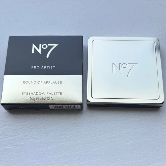 Pro Artist Round of Applause Eyeshadow Palette - Picture 2 of 6